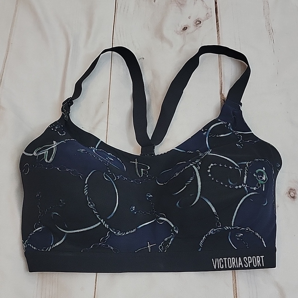 Victoria Sport VS Incredible Lightweight Sports Bra size 34DD or 34E